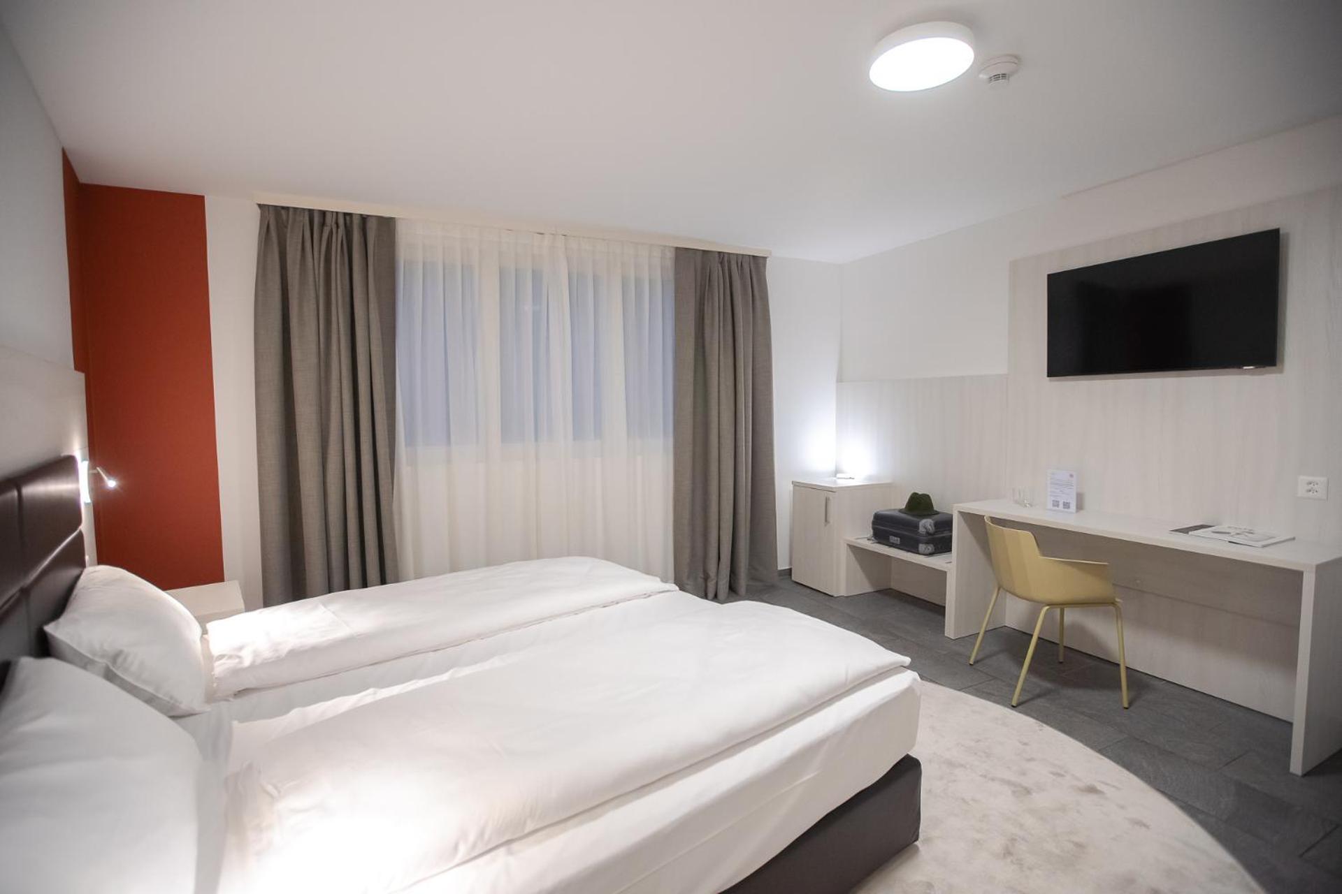 Miralago Locarno Easy Rooms Muralto Exterior foto