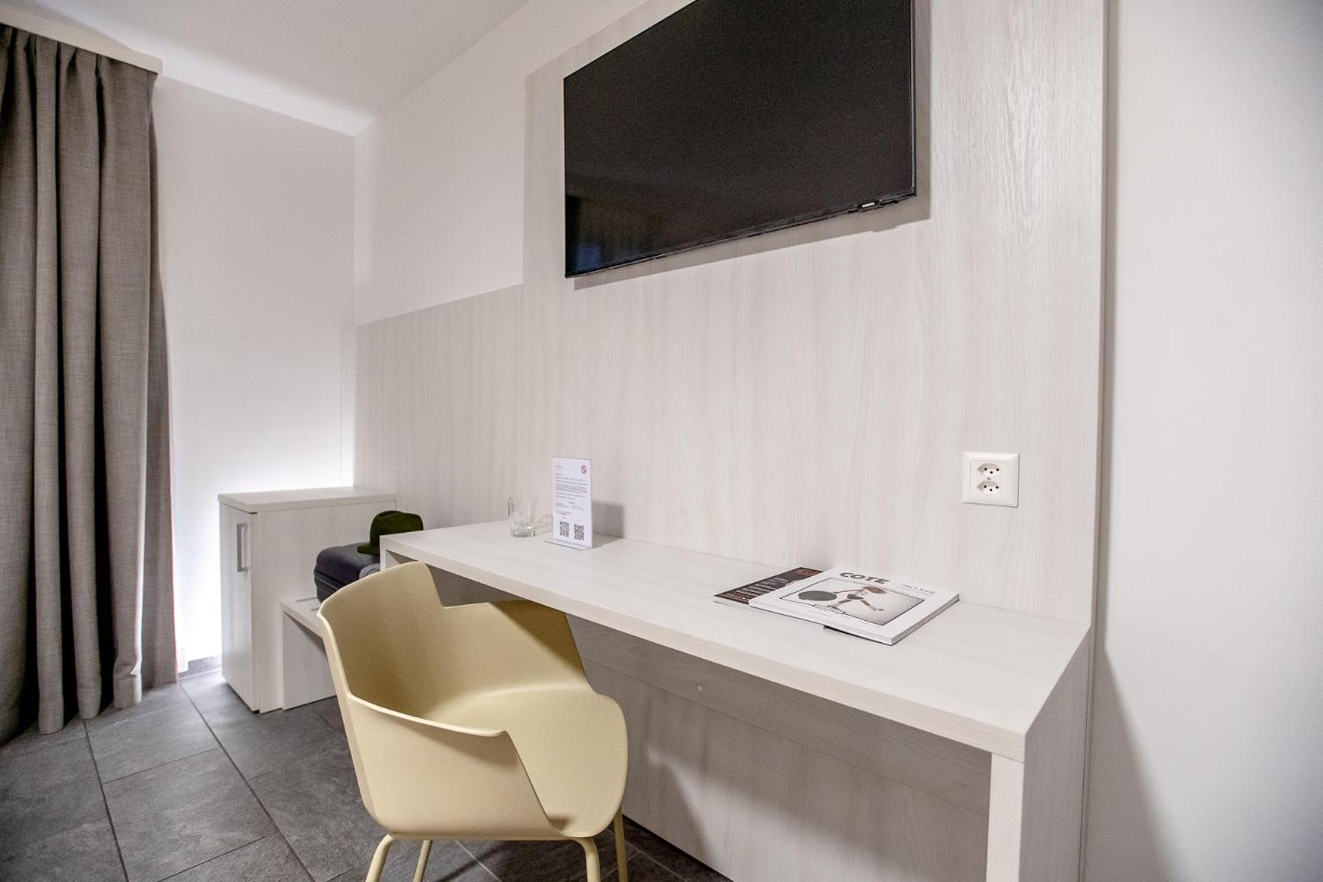Miralago Locarno Easy Rooms Muralto Exterior foto